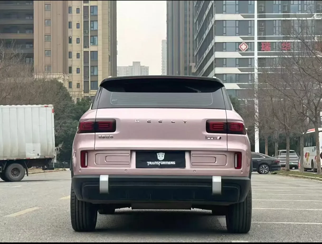 Geely ICON