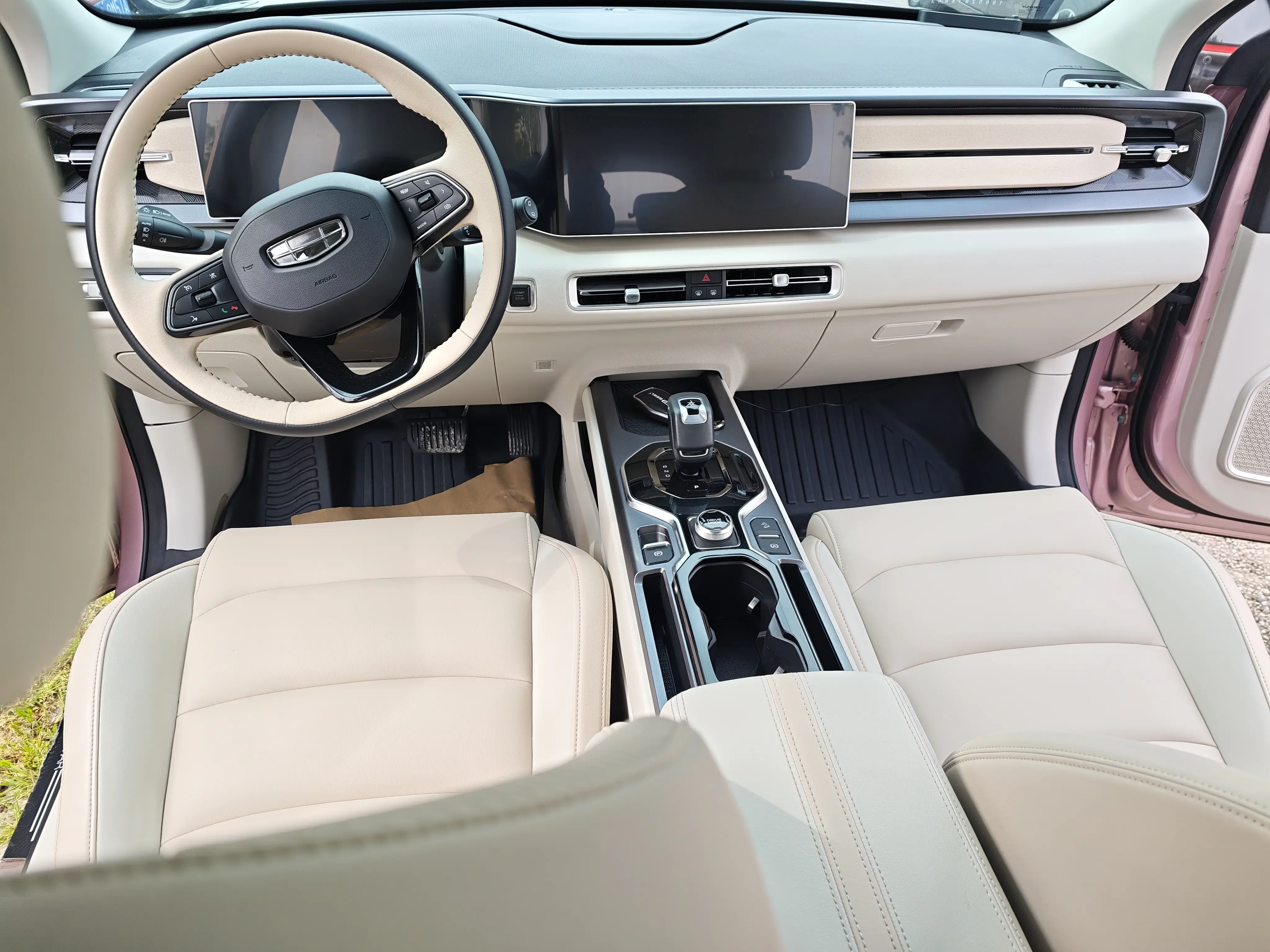 Geely ICON