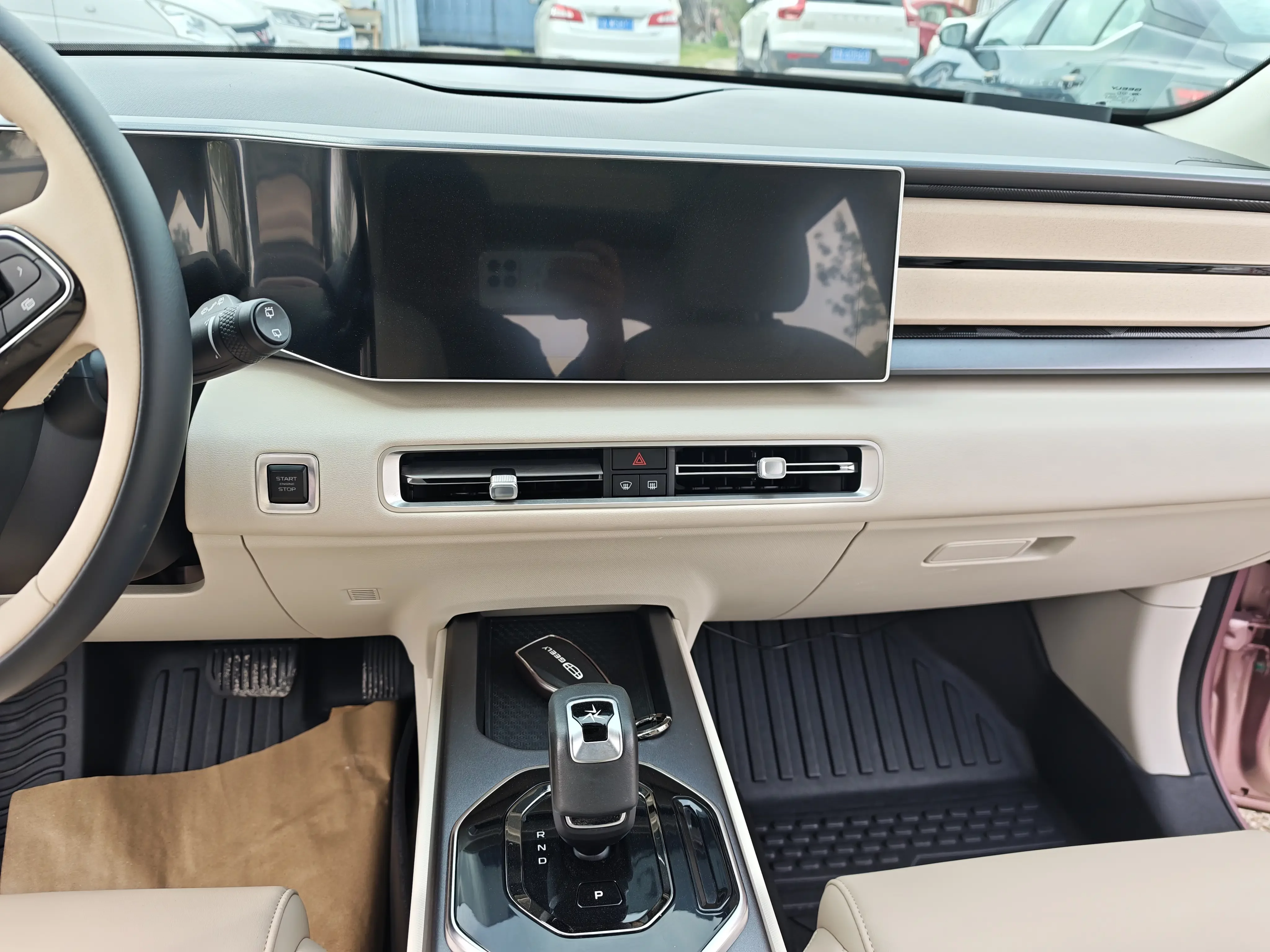 Geely ICON