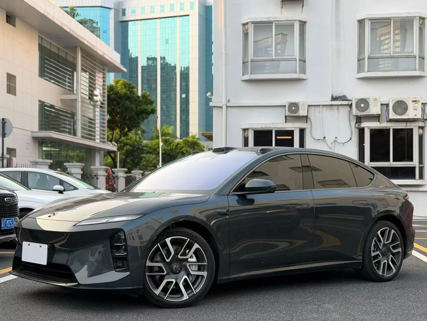 NIO ET5