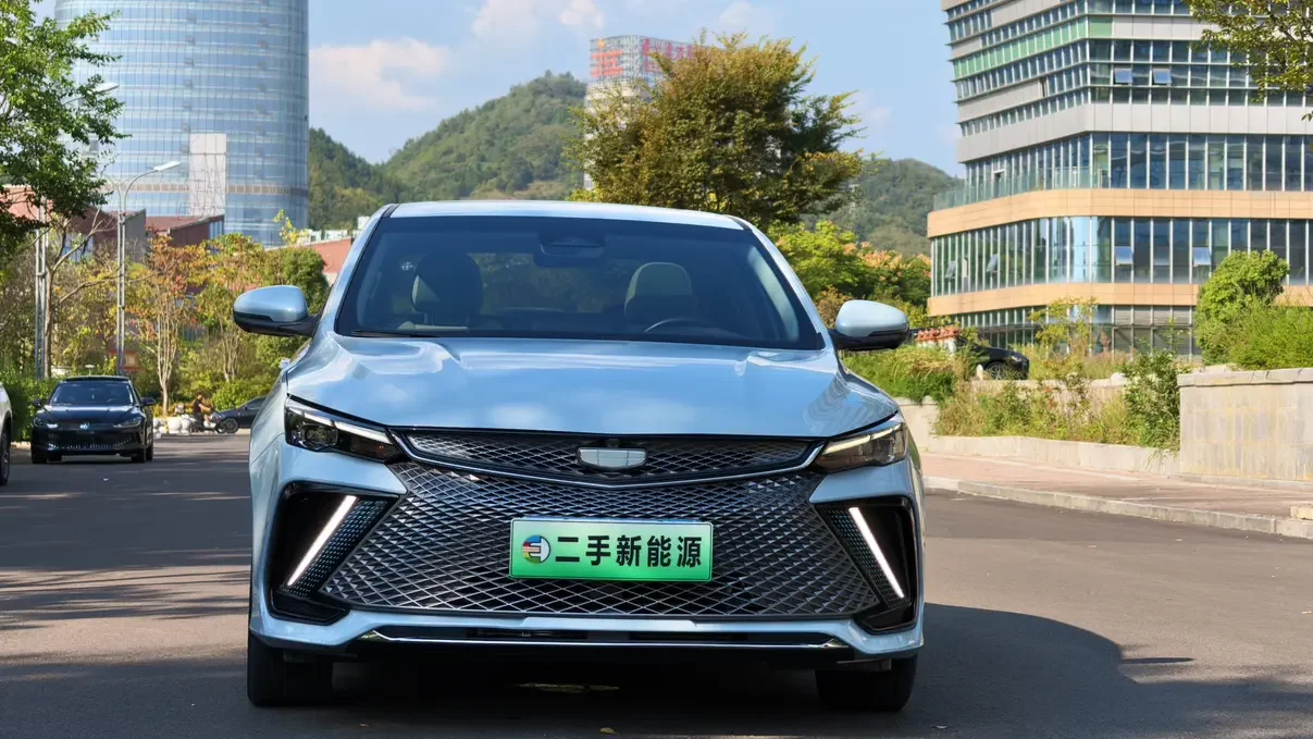 Geely Emgrand L HiP