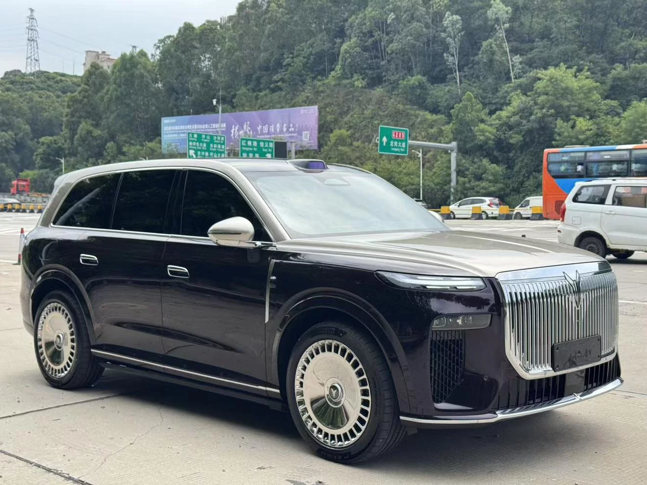 Voyah Tai Shan PHEV