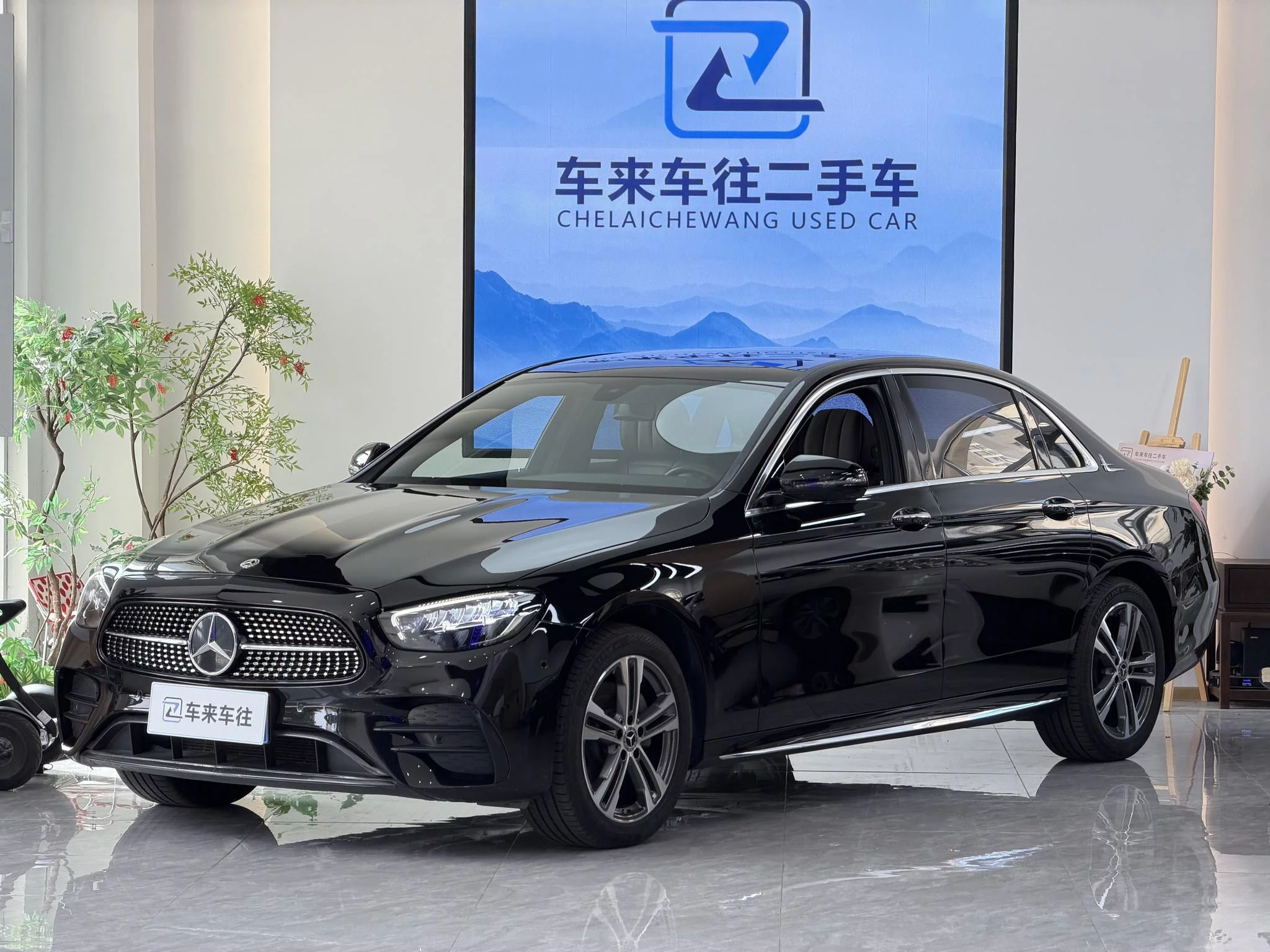 MERCEDES-BENZ E-CLASS