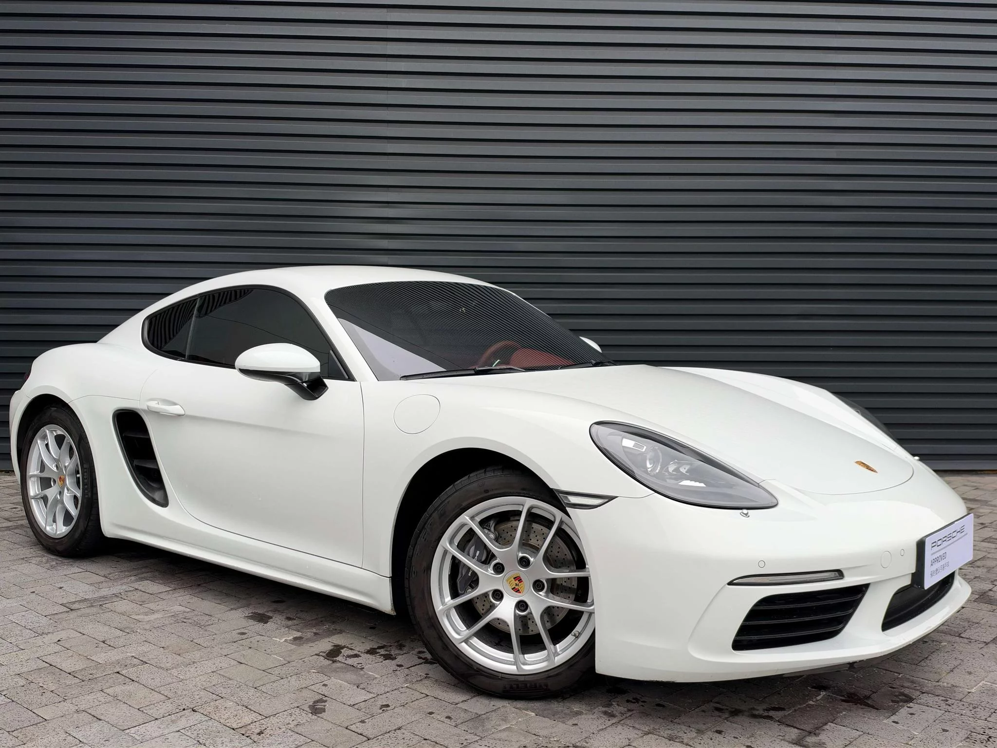 Porsche 718