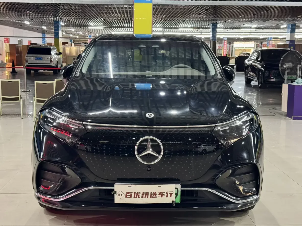 Mercedes-Benz EQS SUV