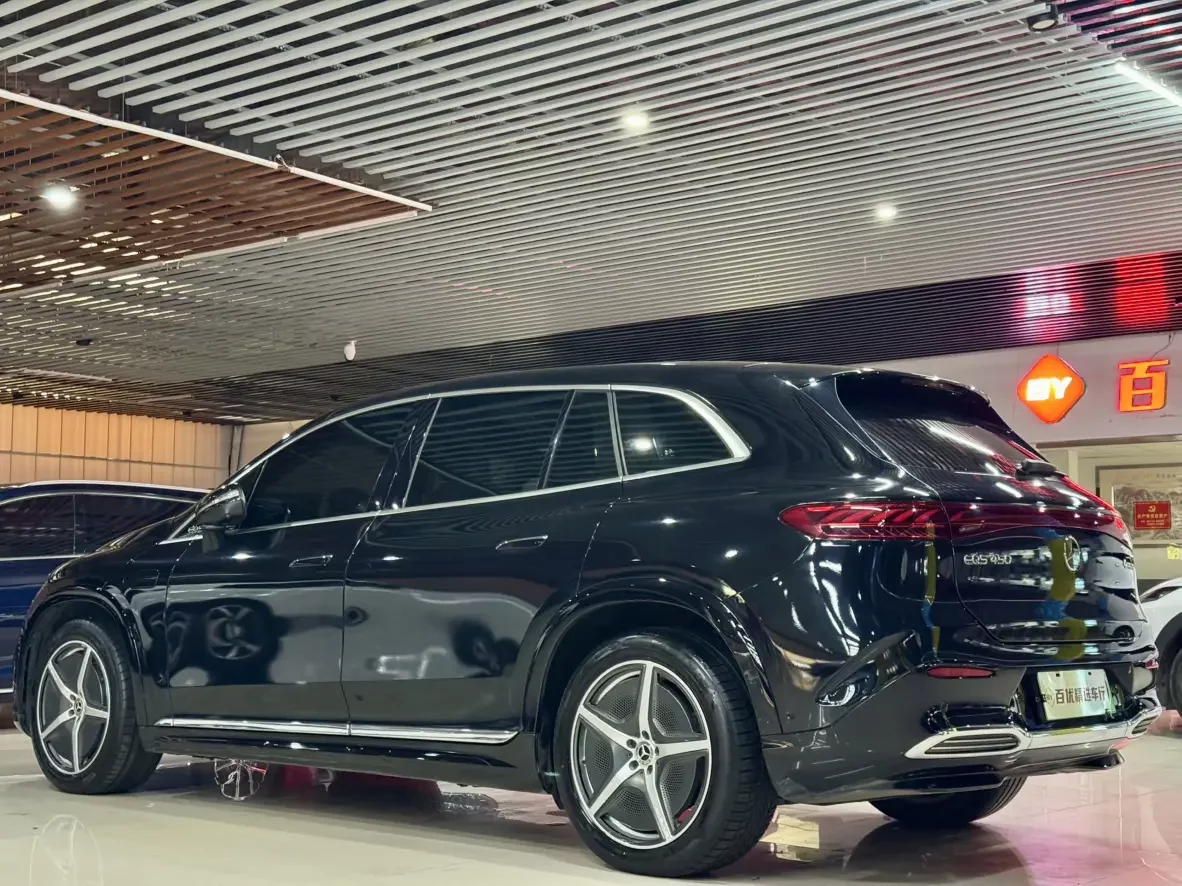 Mercedes-Benz EQS SUV