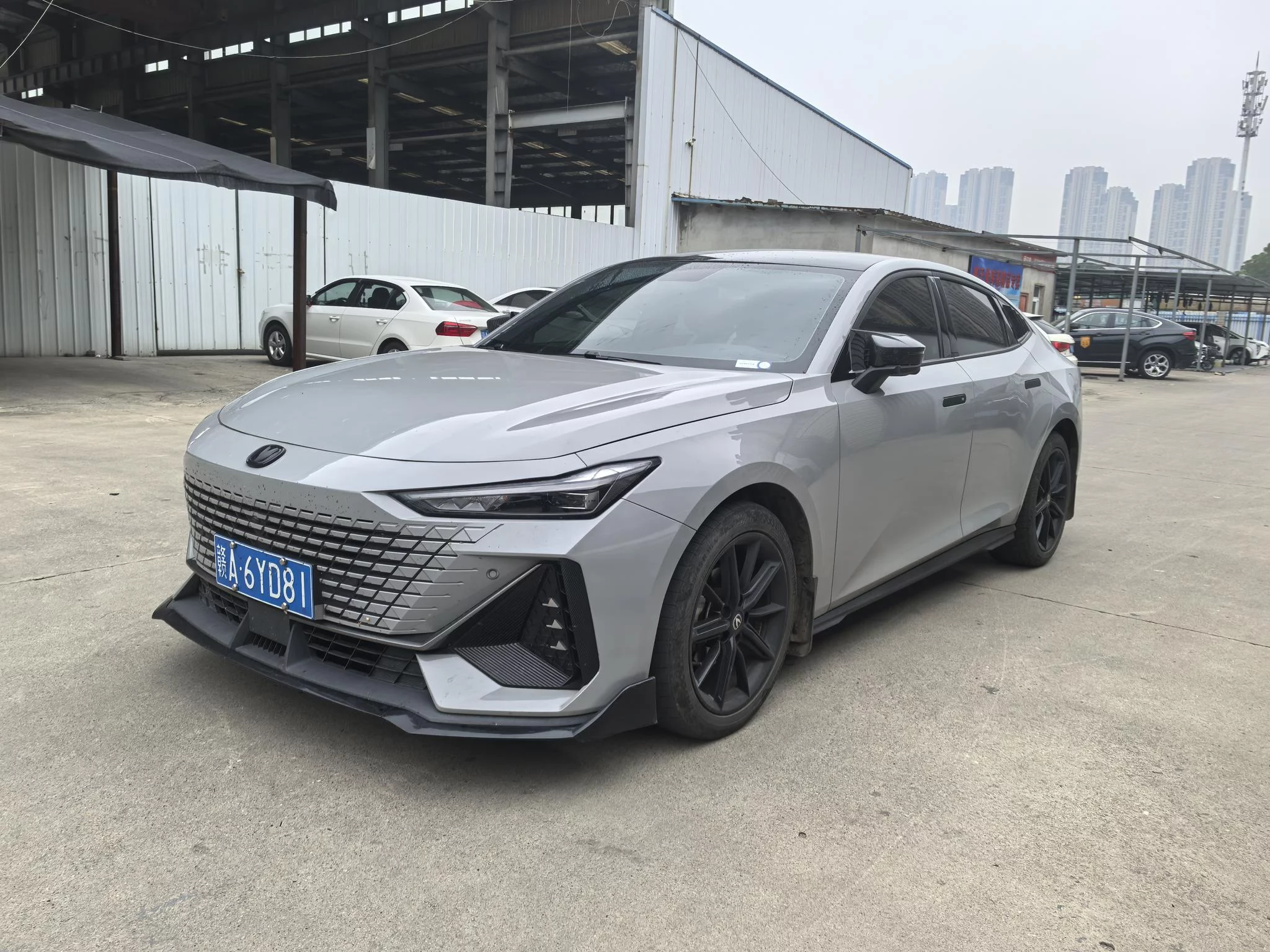 CHANGAN UNI-V