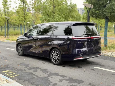 GAC Trumpchi E8 PHEV