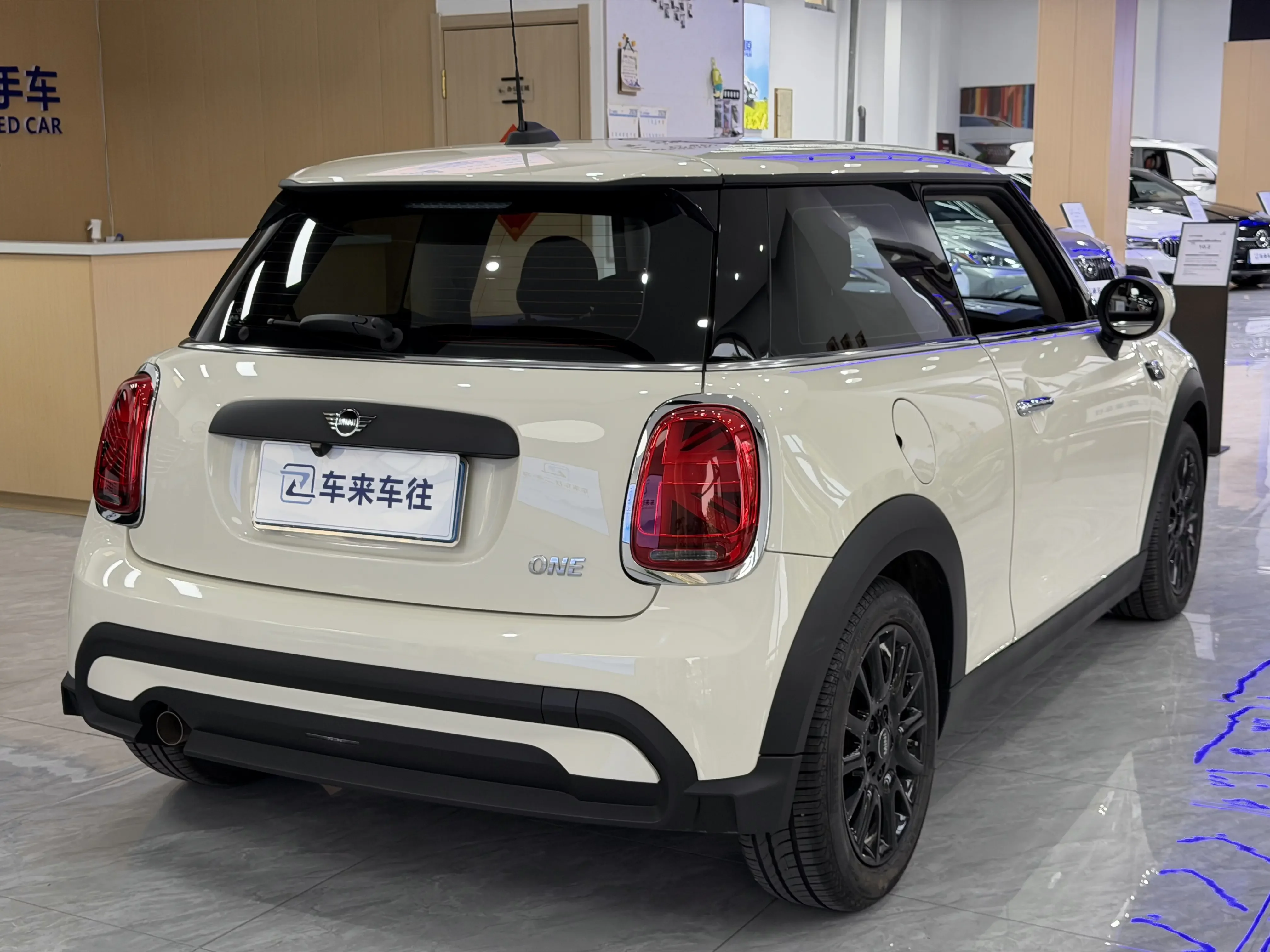 MINI MINI