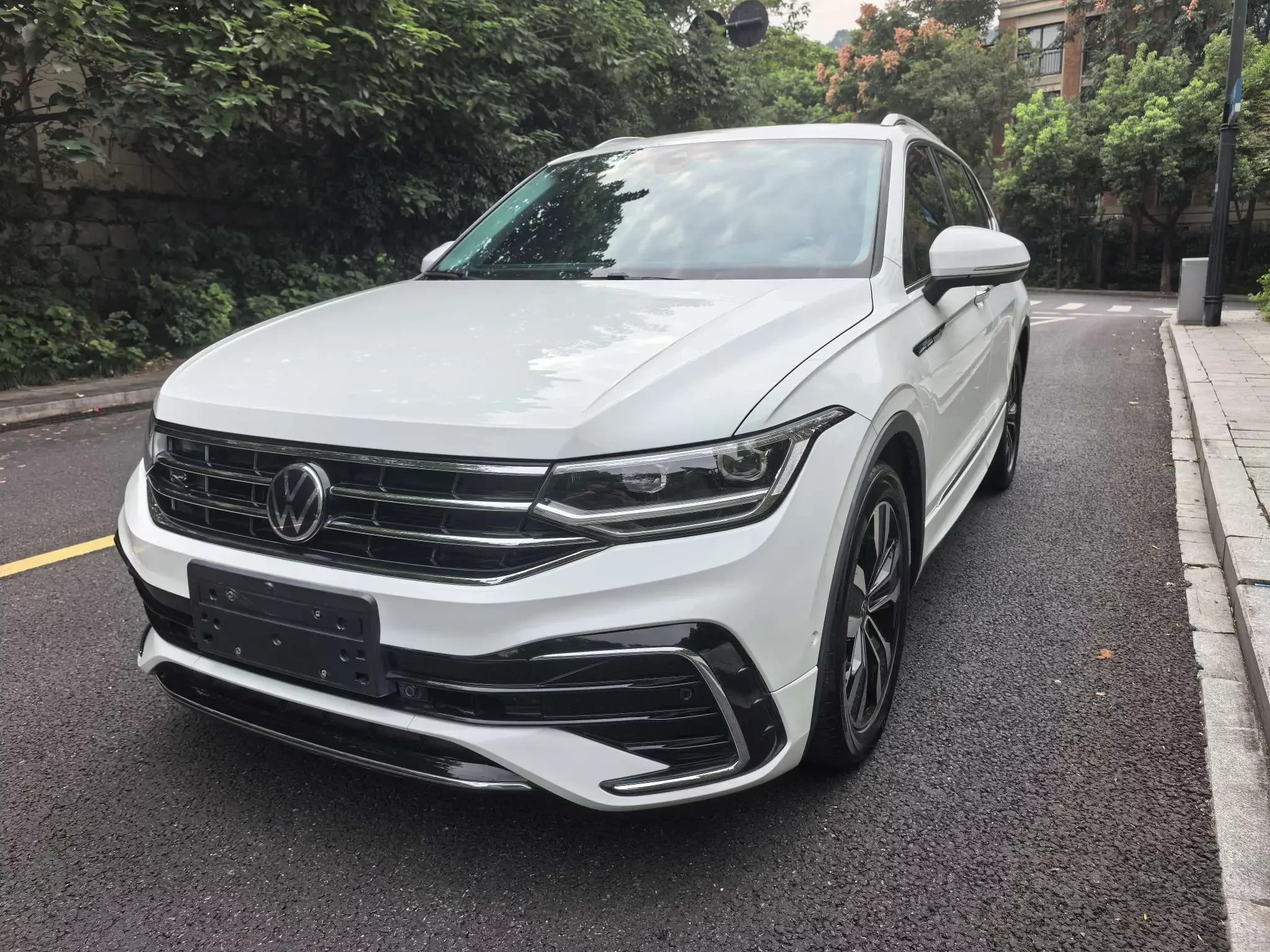 Volkswagen Tiguan L