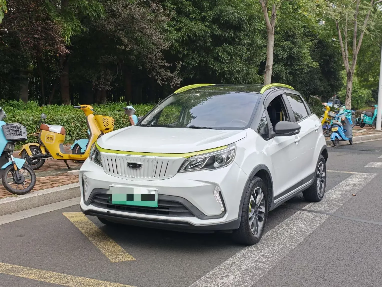 Geely EX3 Kung Fu Cow