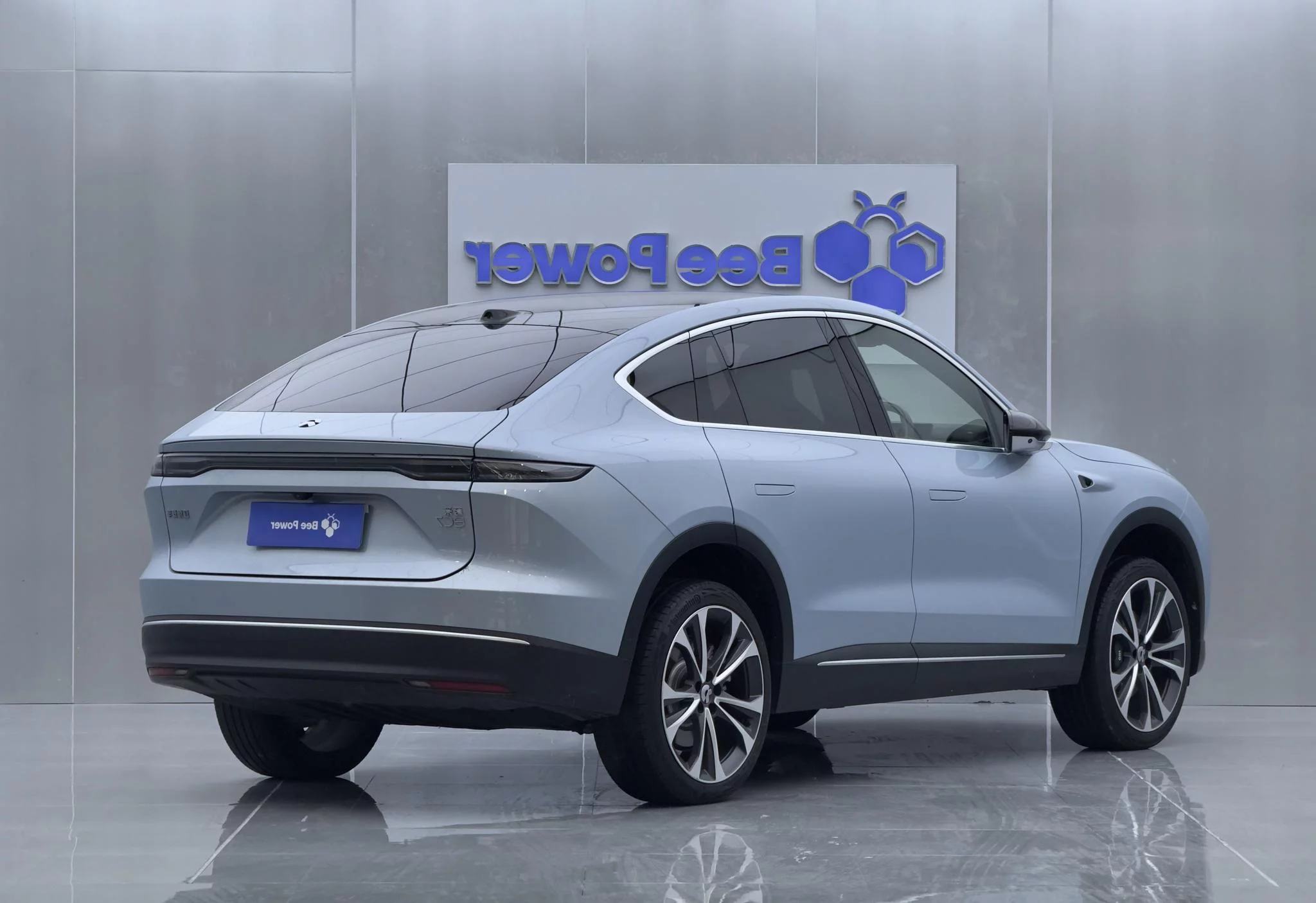 NIO EC7