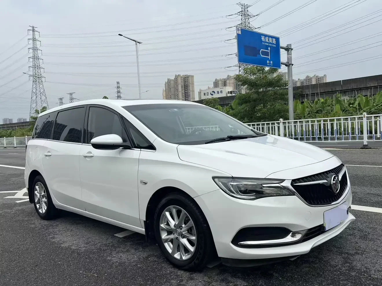 Buick GL6