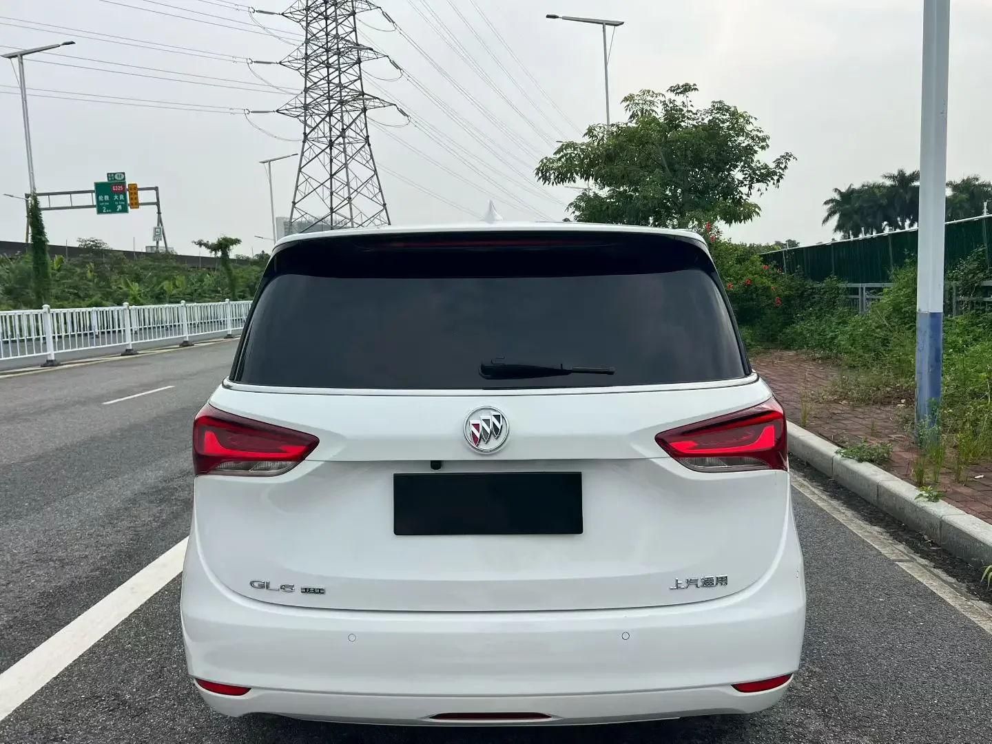 Buick GL6