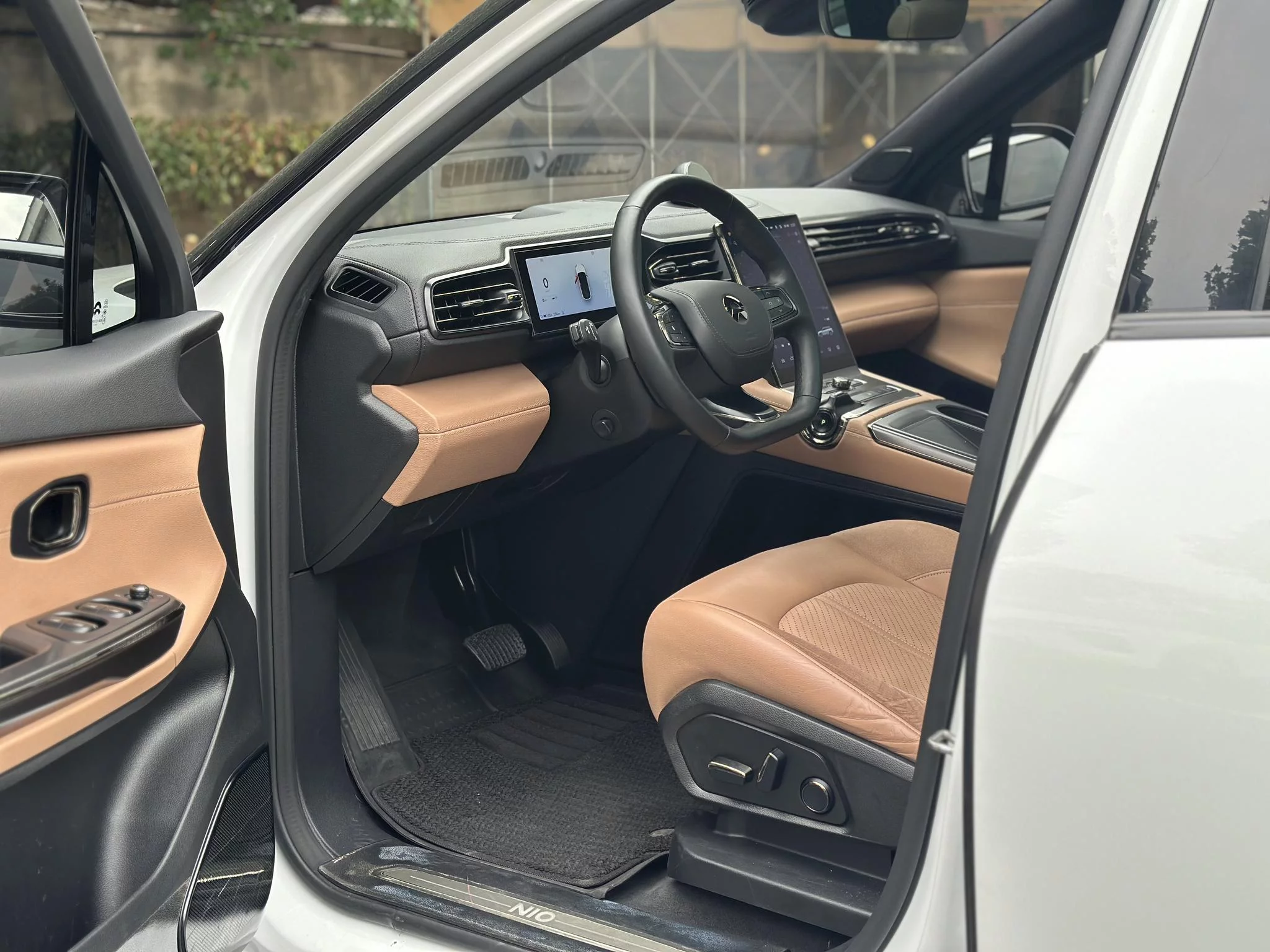 NIO ES6