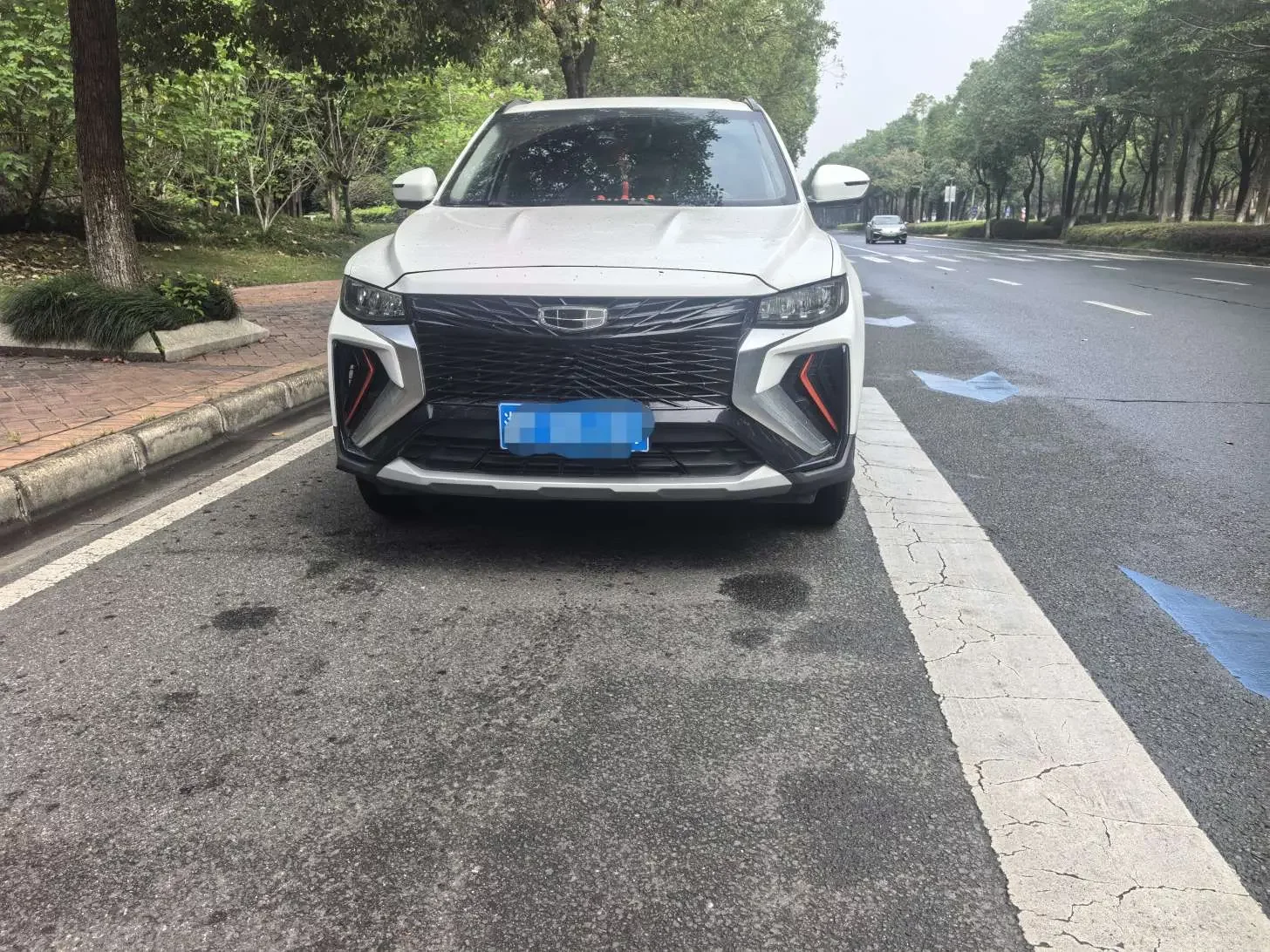 Geely Atlas