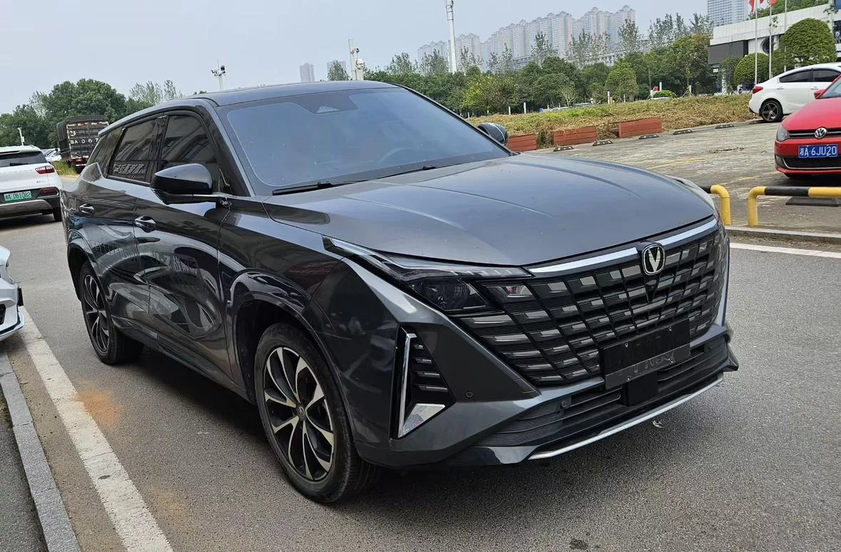 Changan UNI-Z PHEV