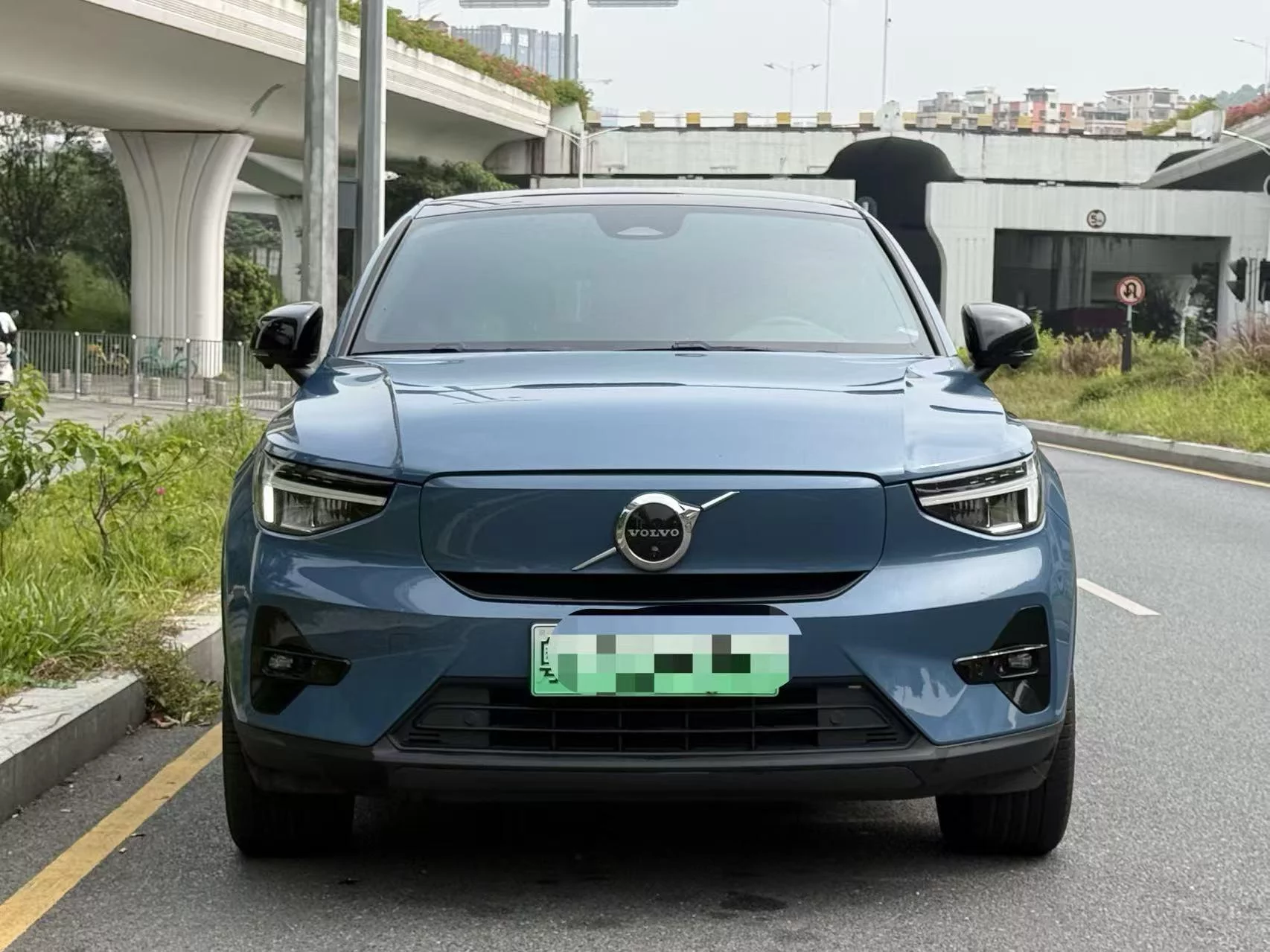 Volvo C40 EV