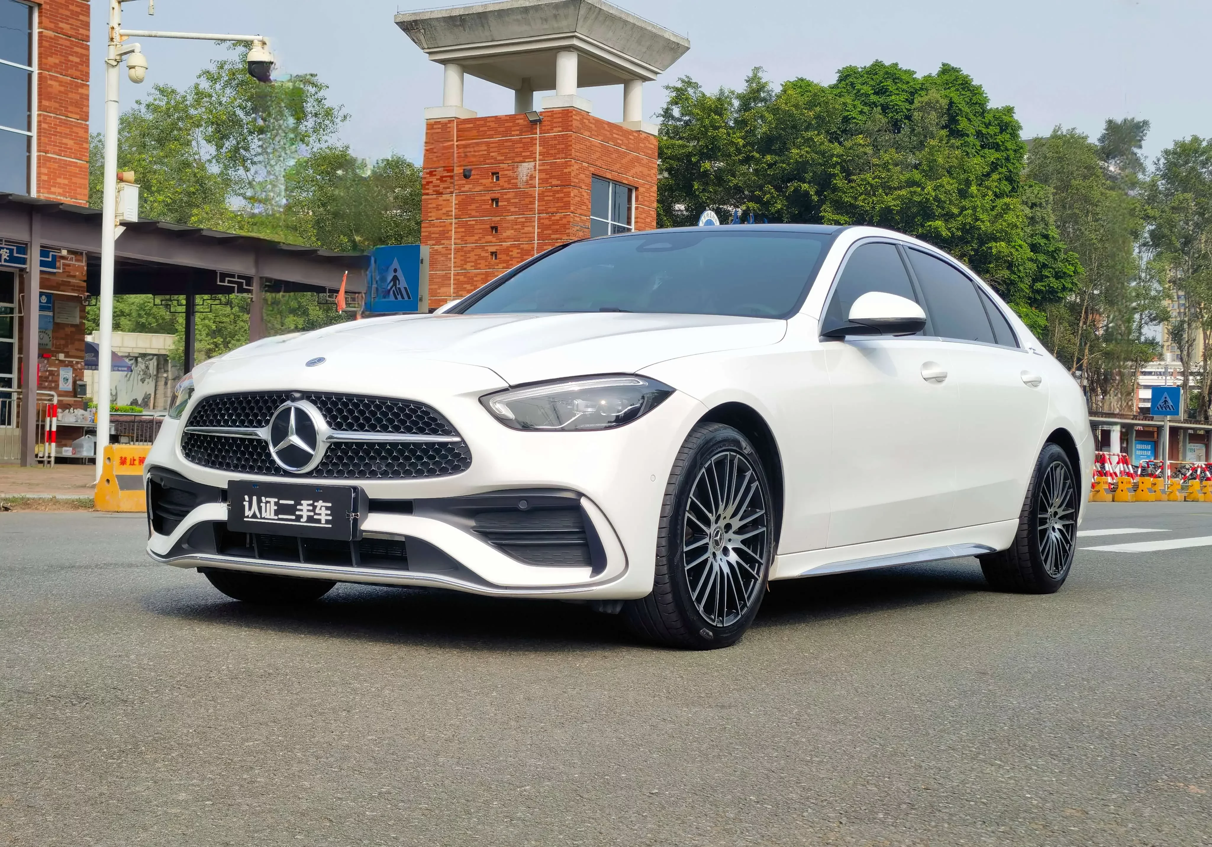 MERCEDES-BENZ C-CLASS