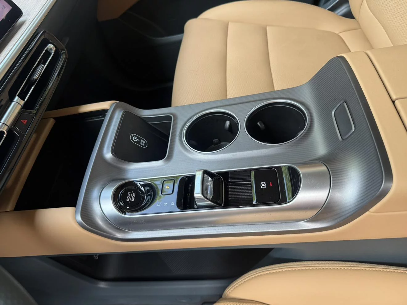 GAC Trumpchi E8