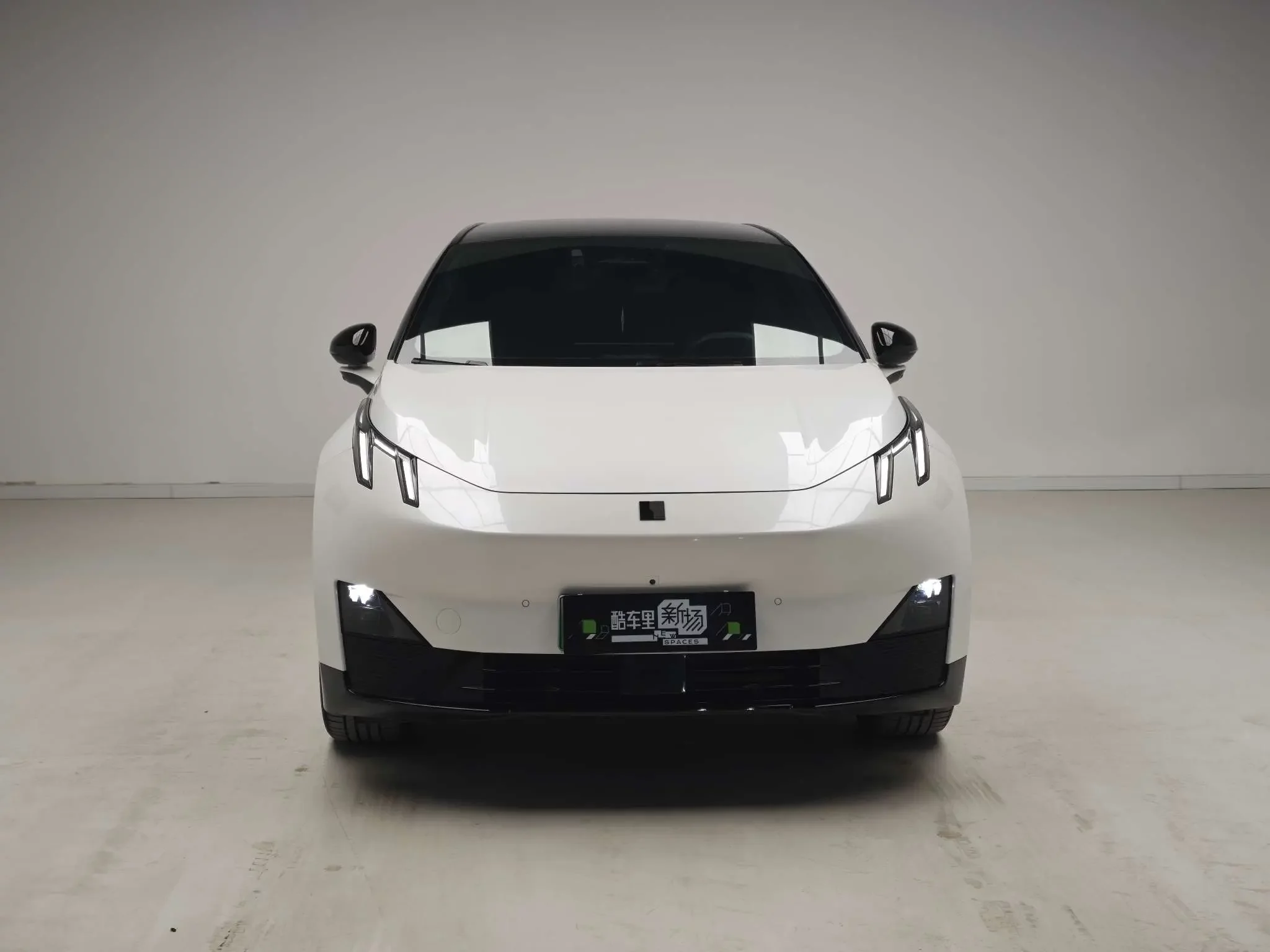 Lynk & Co Z20