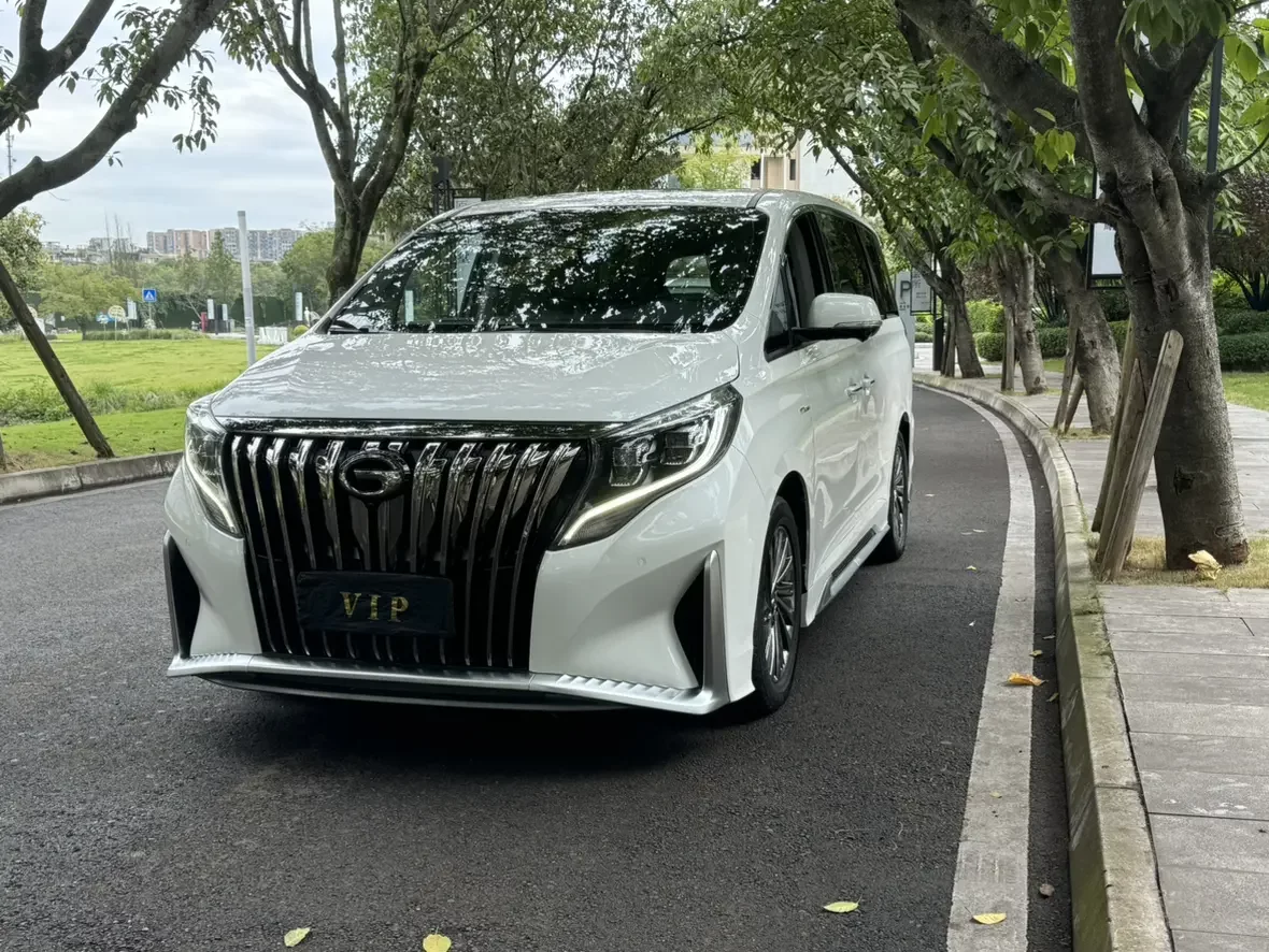 GAC Trumpchi M8