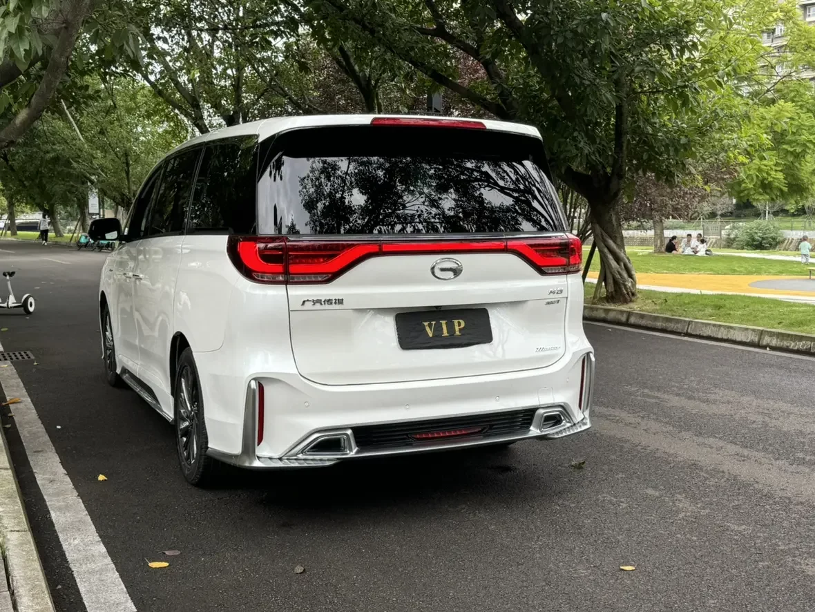 GAC Trumpchi M8
