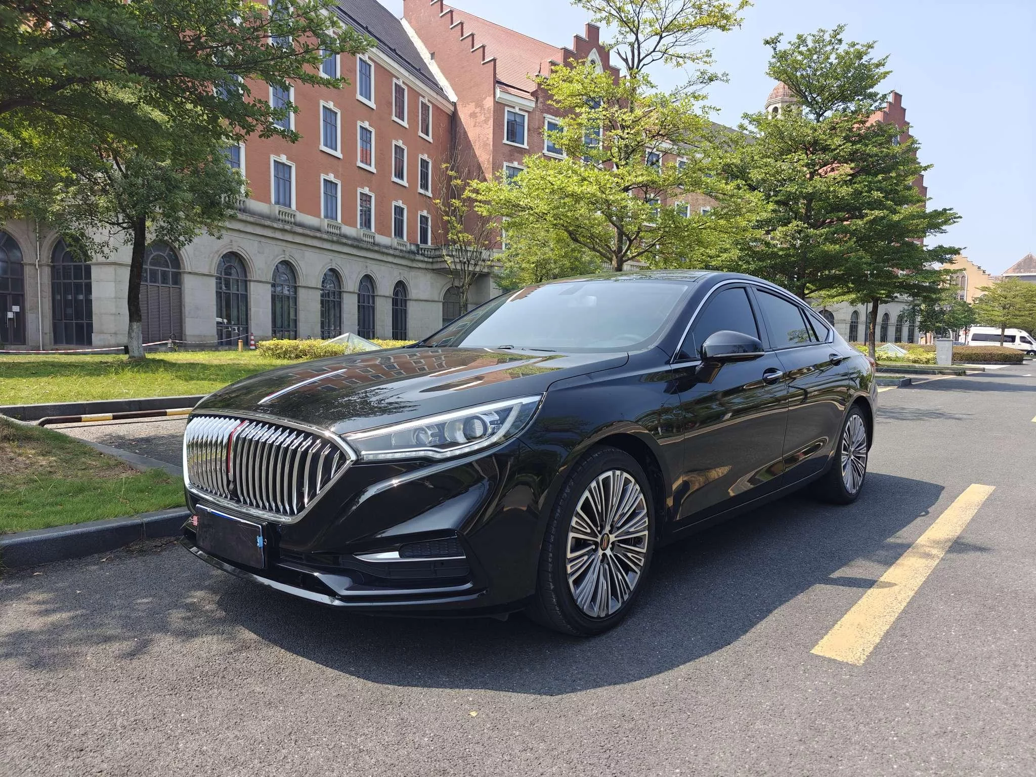 Hongqi H5 classic