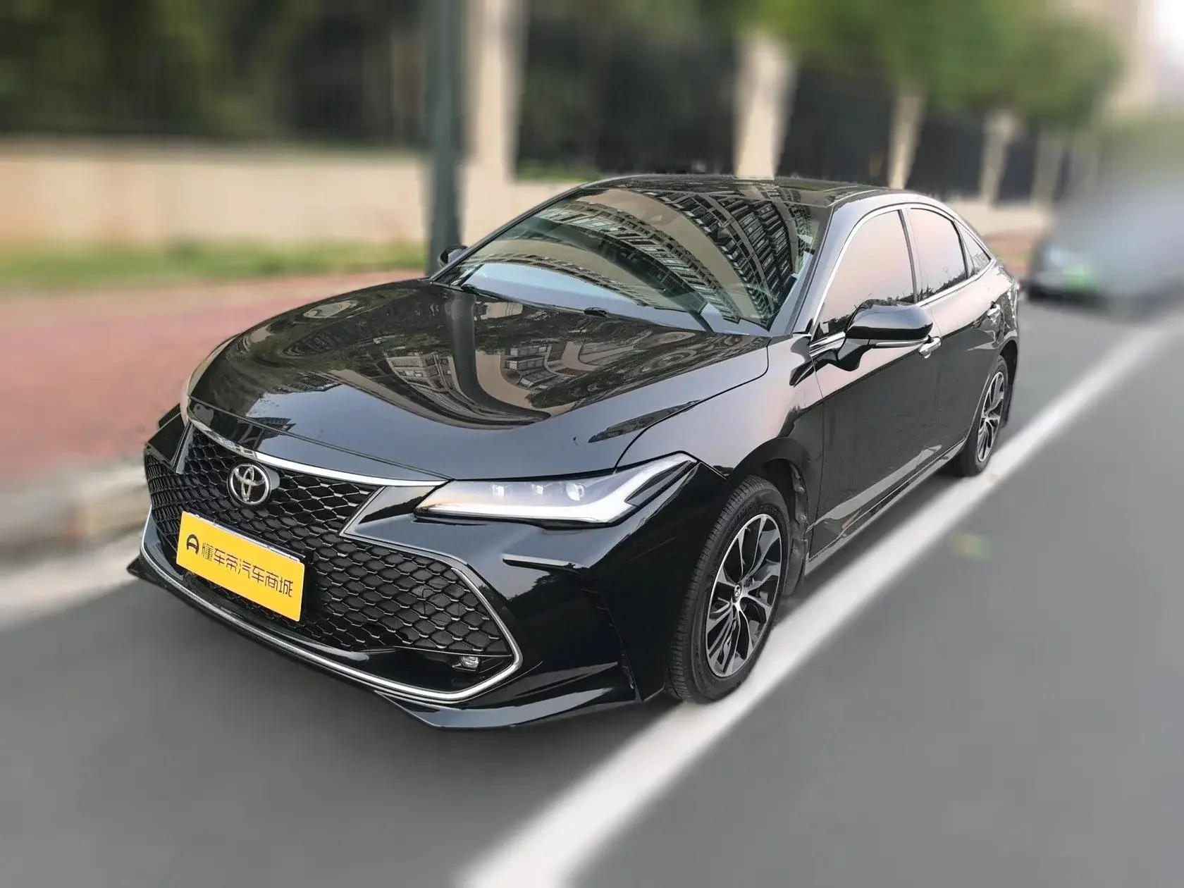TOYOTA AVALON