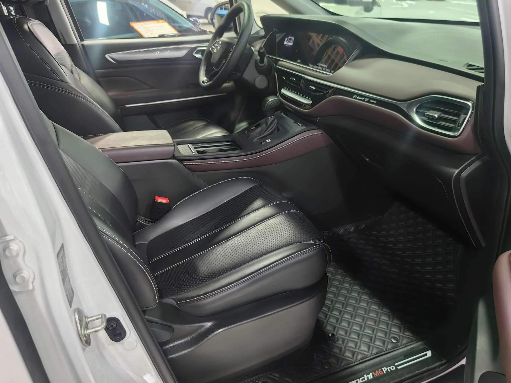GAC Trumpchi M6