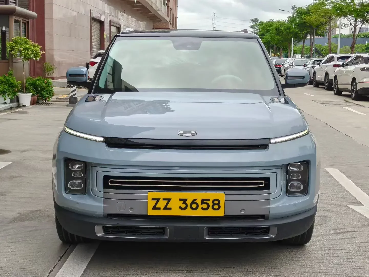 Geely ICON