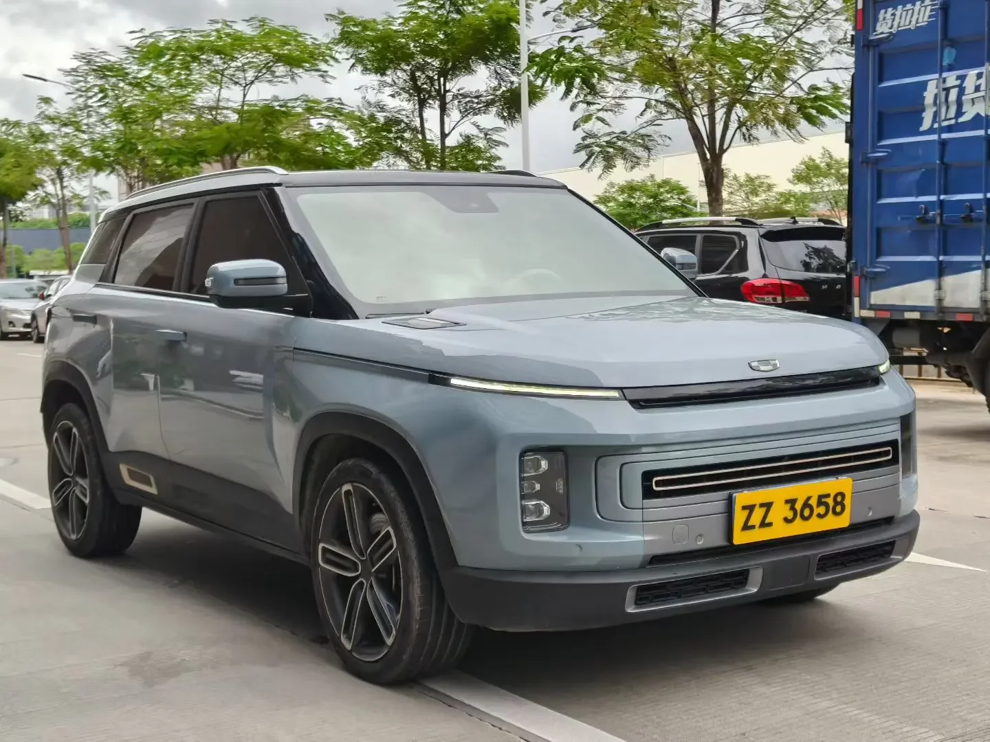 Geely ICON