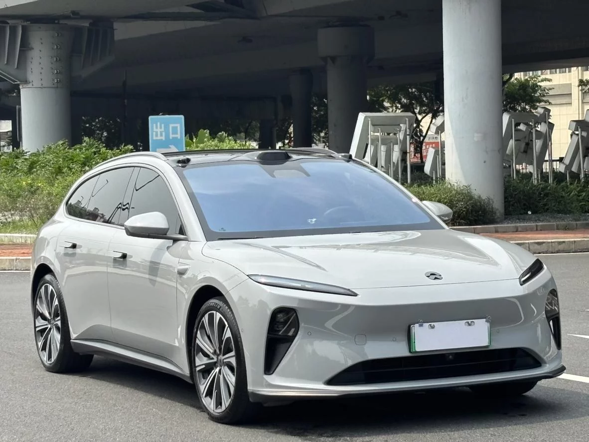 NIO ET5T