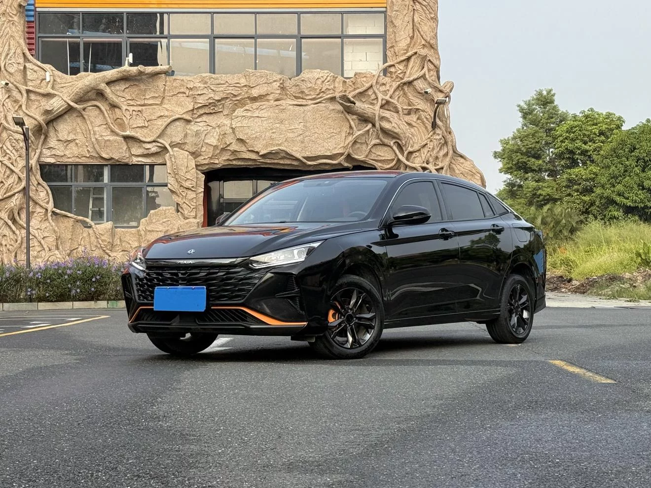 Dongfeng Yixuan