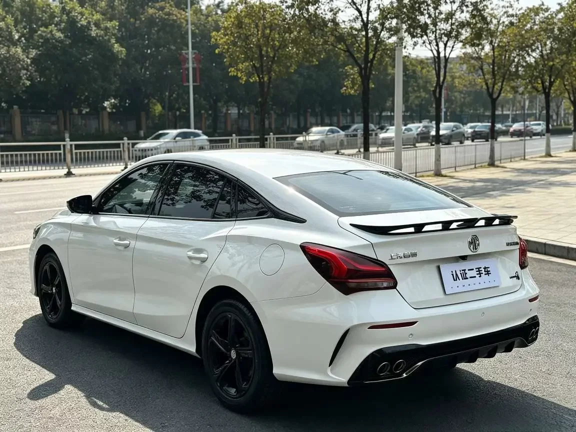 MG 5 Scorpio