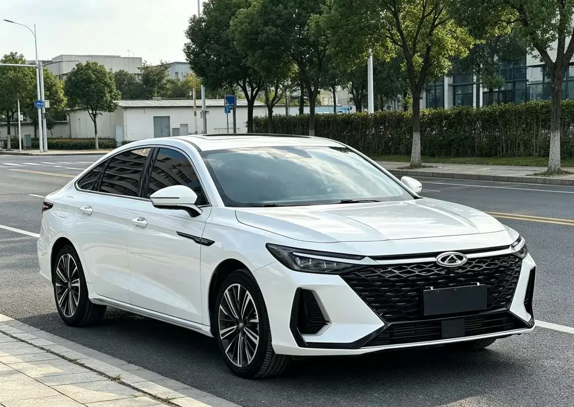 Chery Arrizo 8