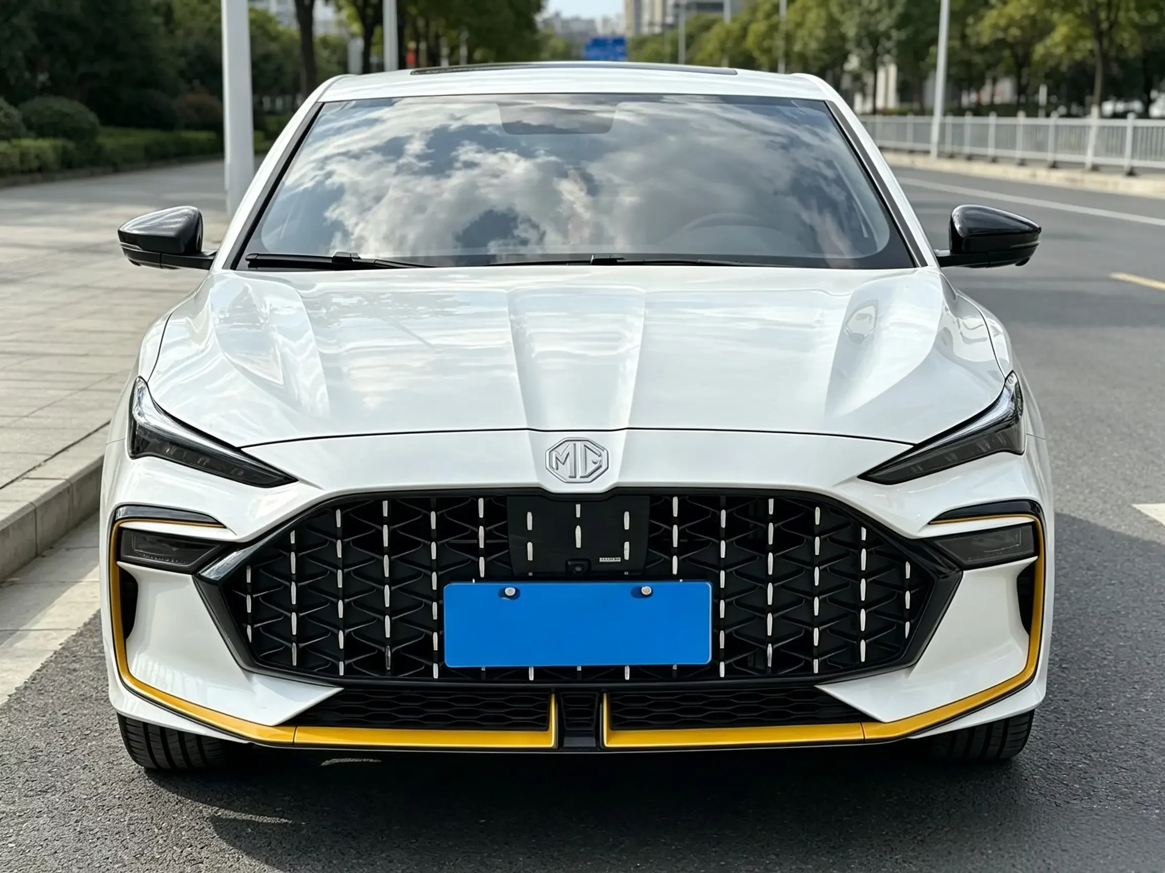 MG 6