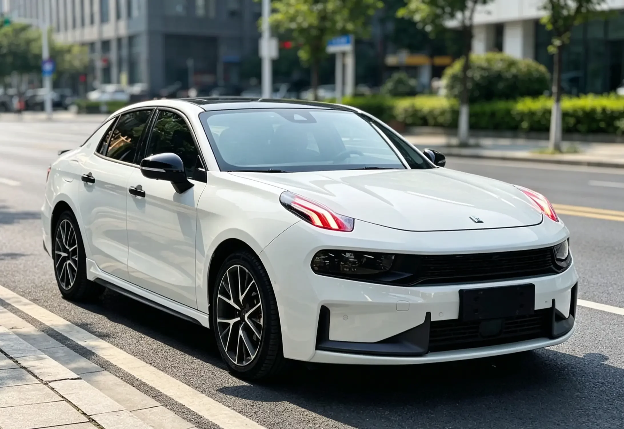 Lynk & Co 03