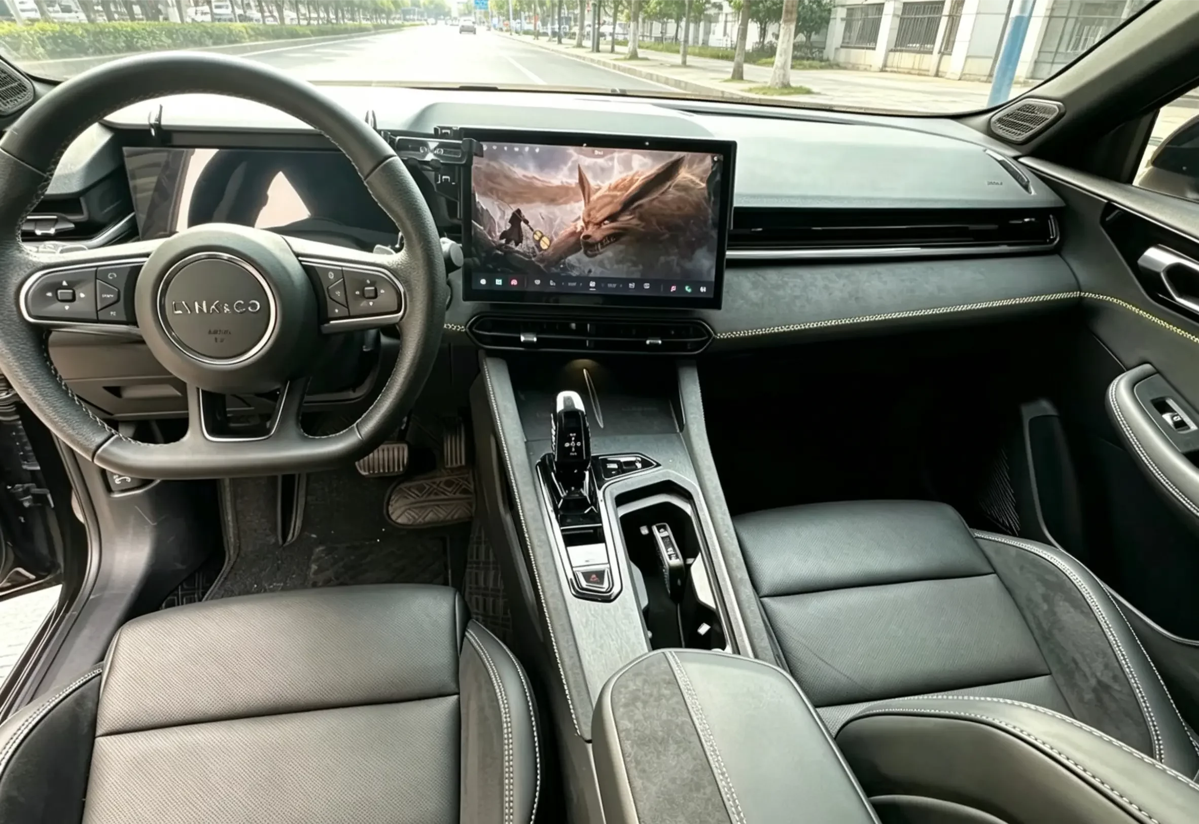 Lynk & Co 03