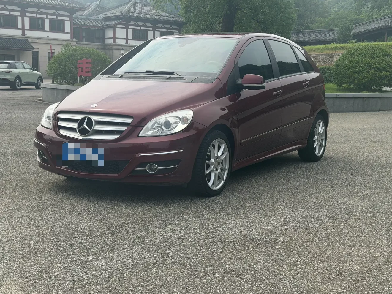 Mercedes-Benz B Class