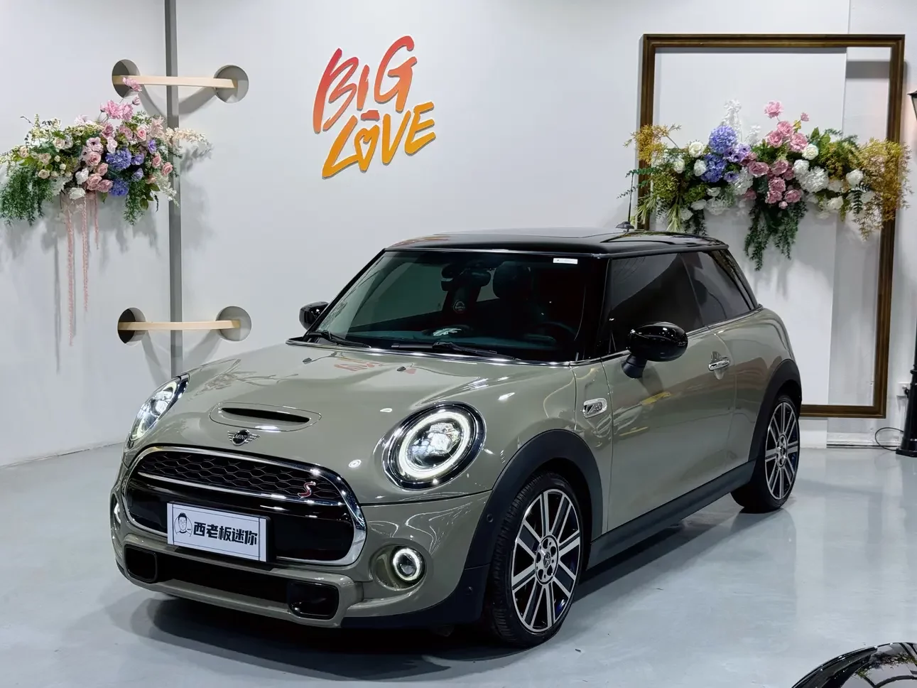 MINI MINI