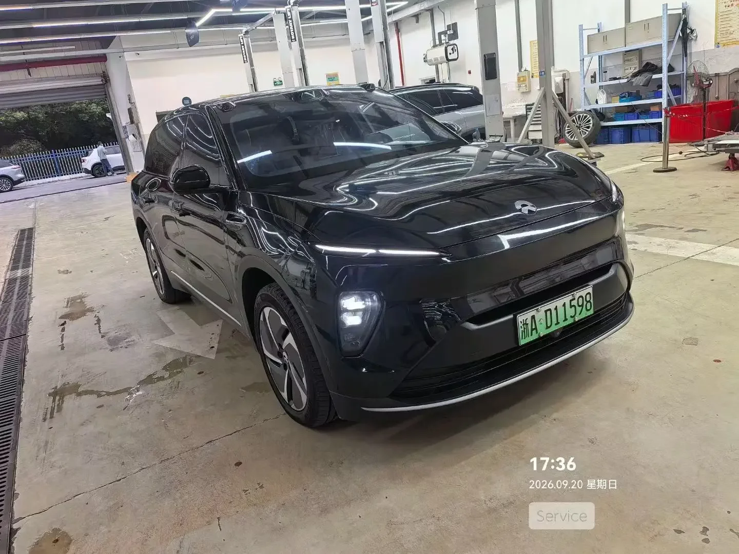 NIO ES8