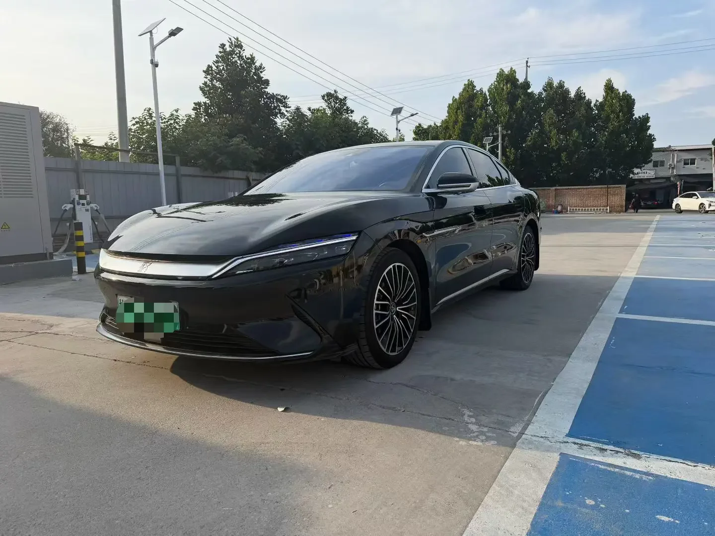 BYD Han EV