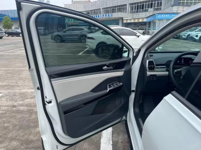 Volkswagen ID.6 CROZZ