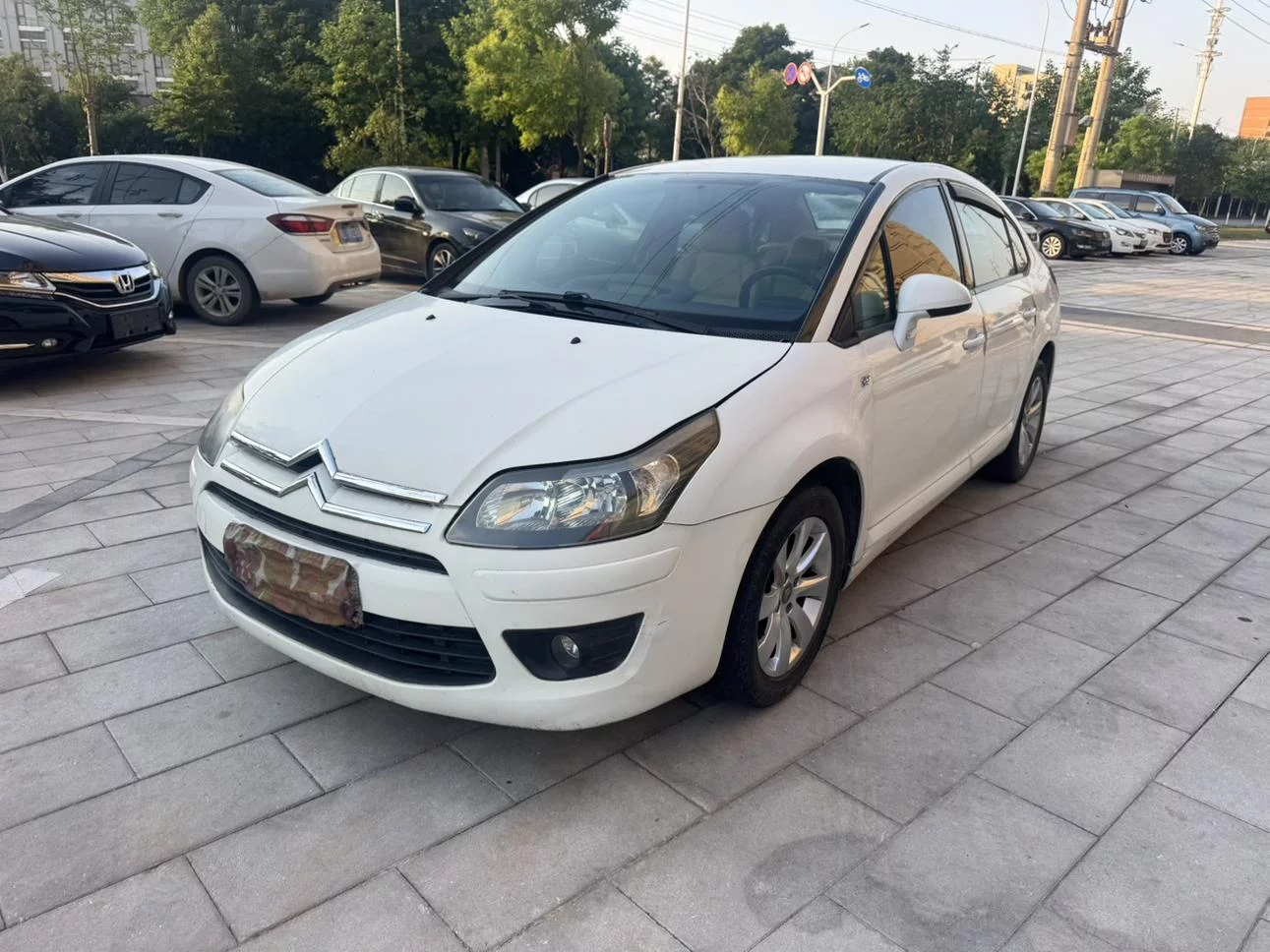 Peugeot 301  из Китая