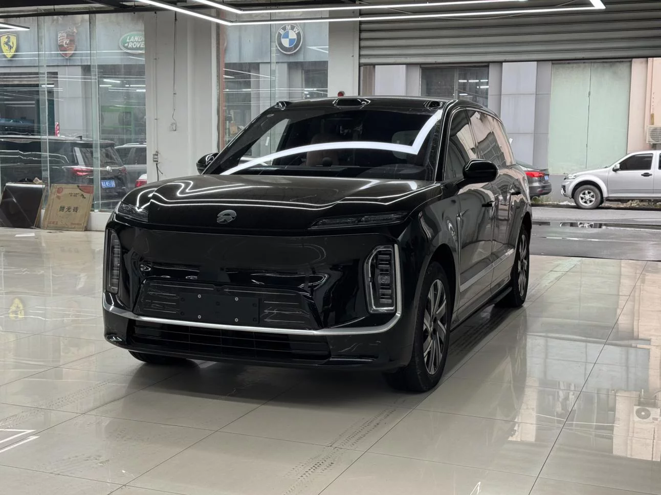 NIO ES9