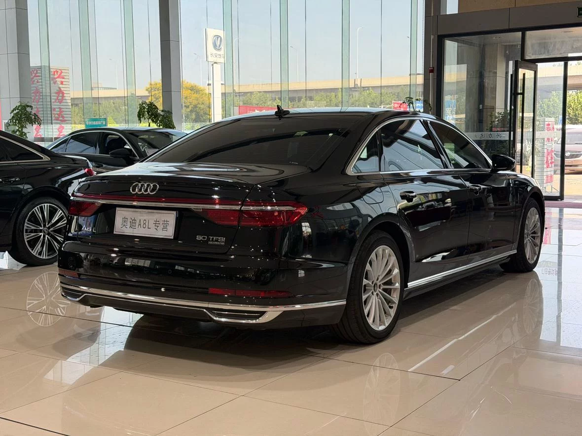 Audi A8