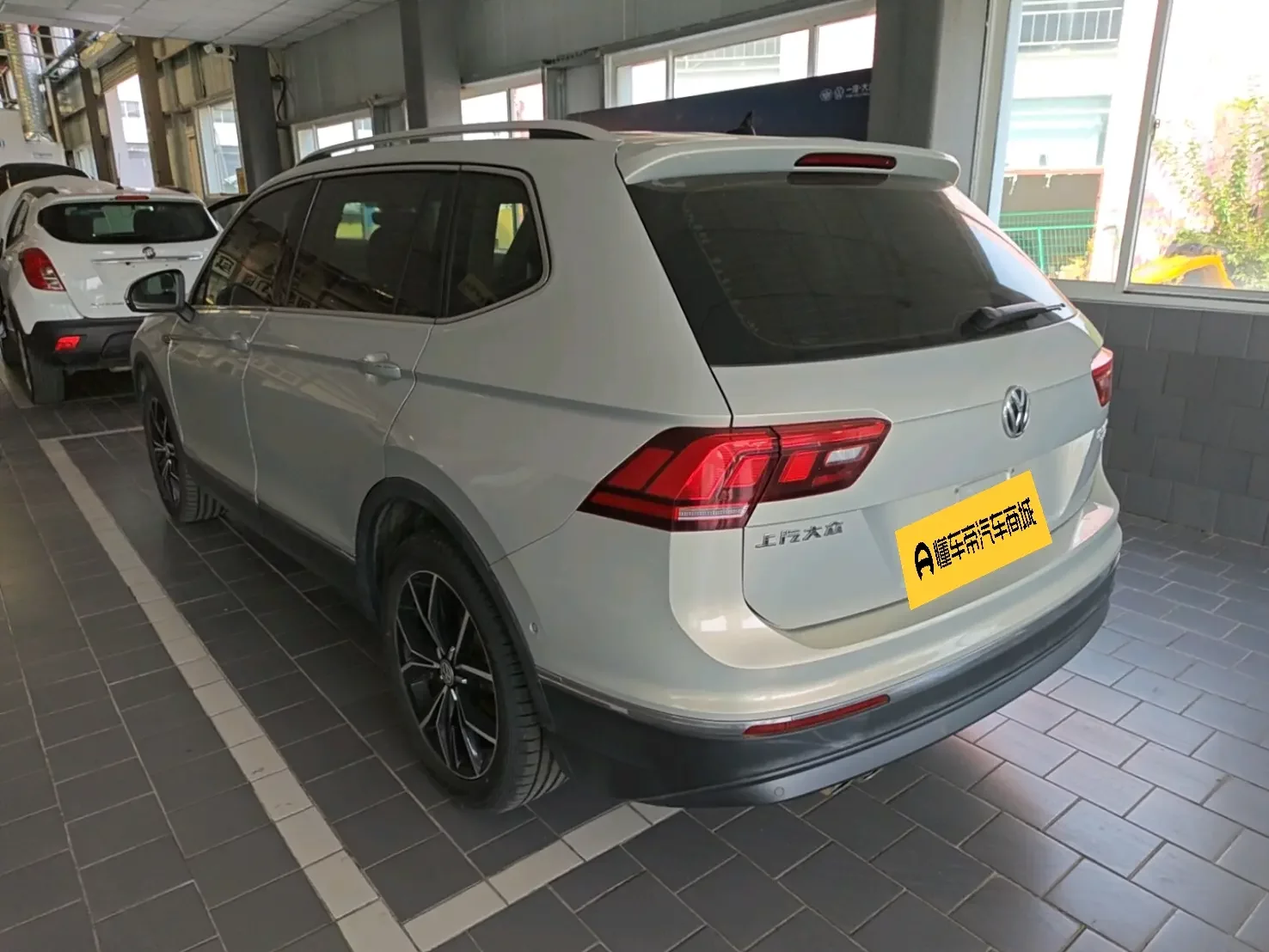 Volkswagen Tiguan L