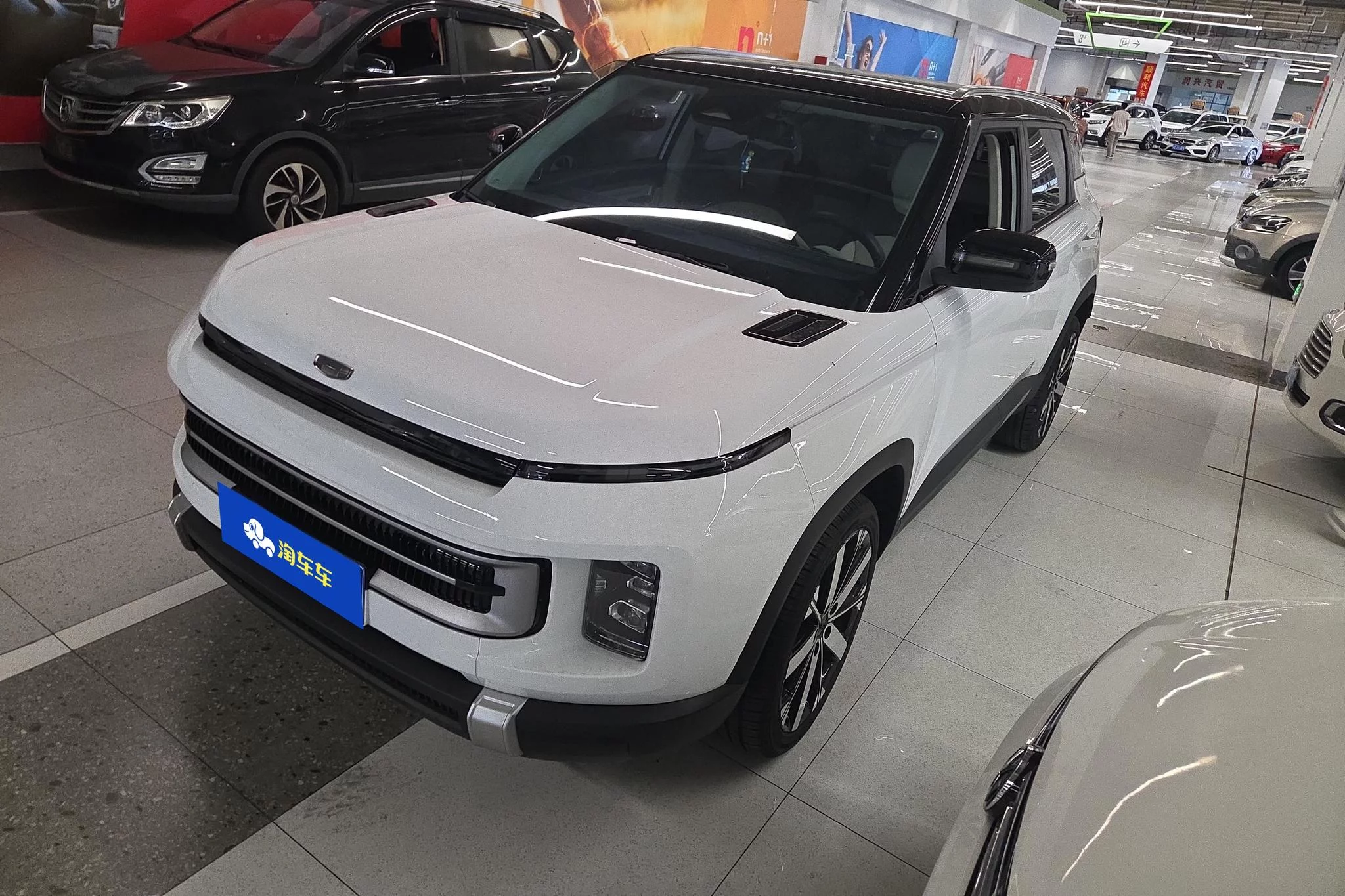 Geely ICON