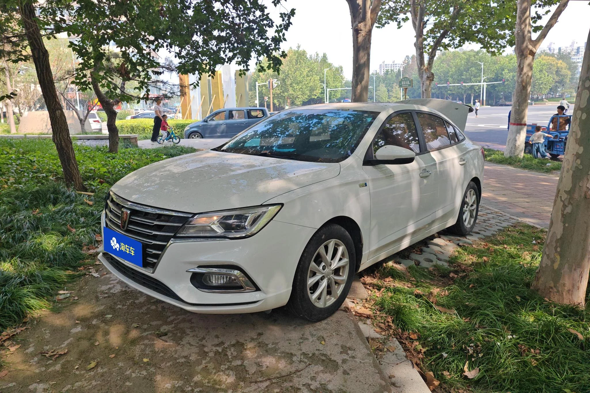 Roewe i5
